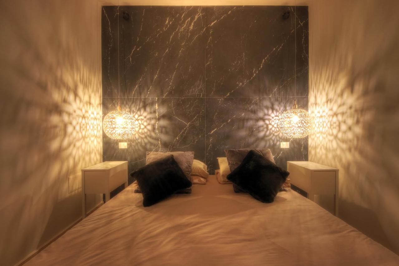 Urban Central Suites Cagliari Bagian luar foto