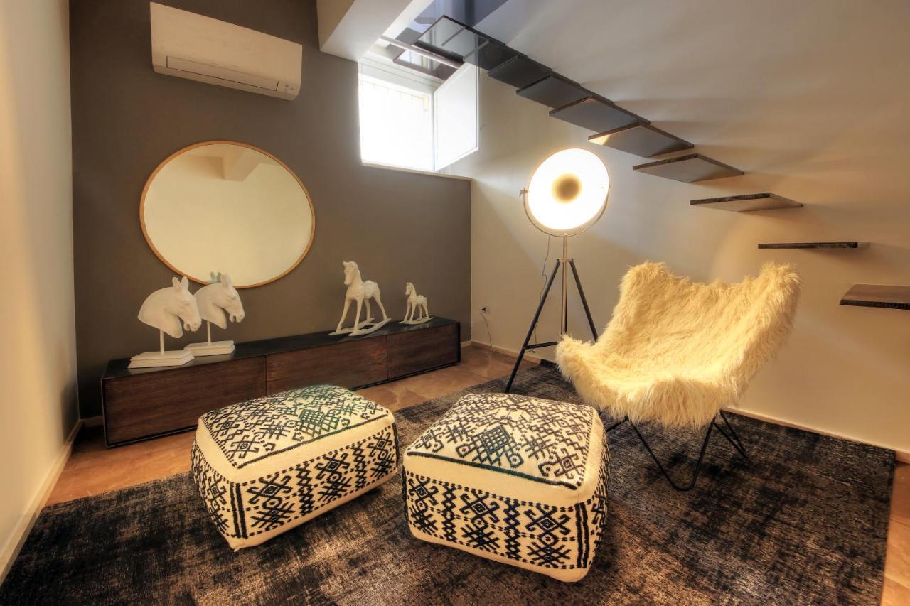 Urban Central Suites Cagliari Bagian luar foto