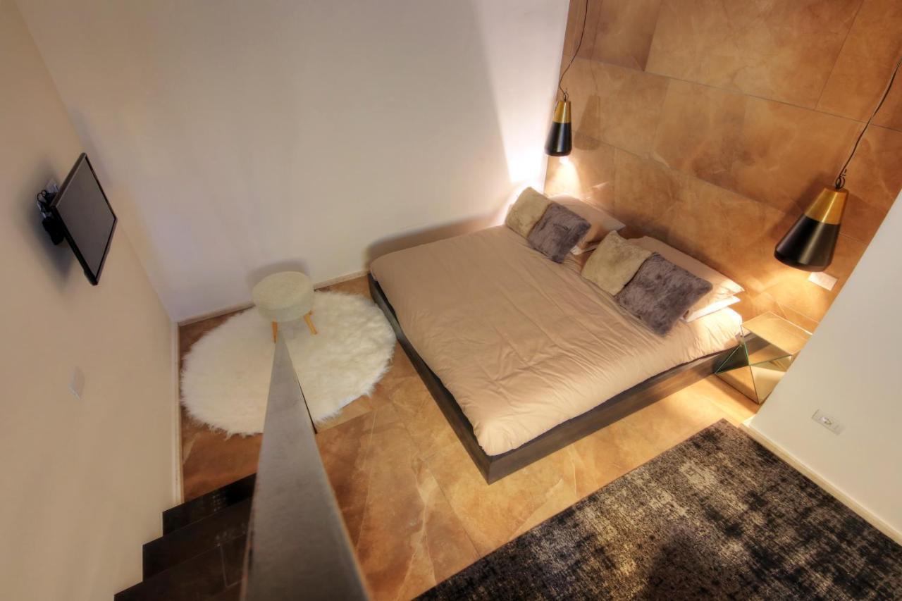 Urban Central Suites Cagliari Bagian luar foto