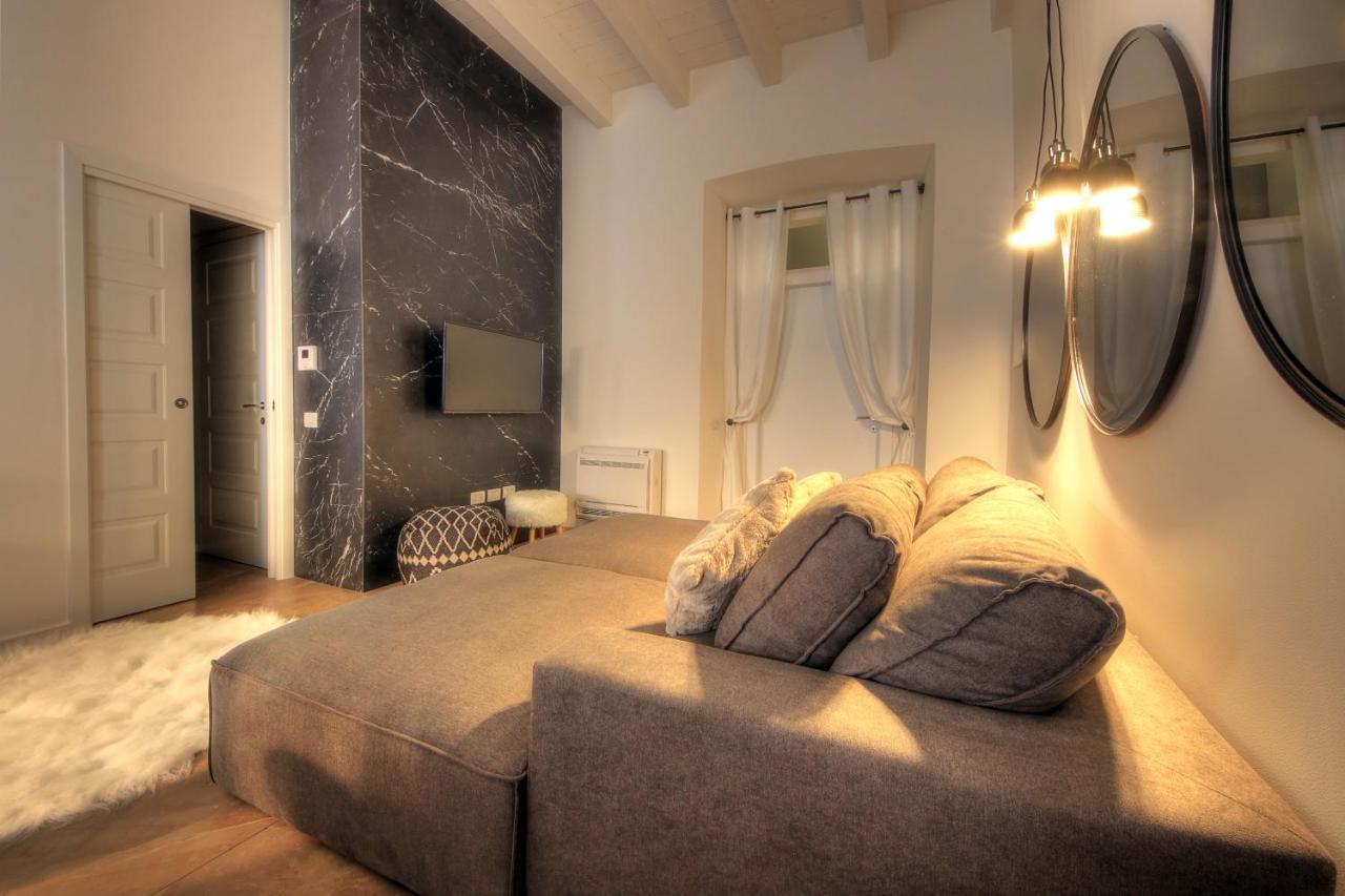 Urban Central Suites Cagliari Bagian luar foto