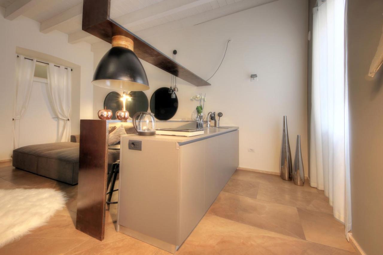 Urban Central Suites Cagliari Bagian luar foto